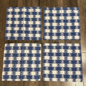 VTG For the Home Fabric Blue and White Flower Checkered Napkins/ Placemats Set